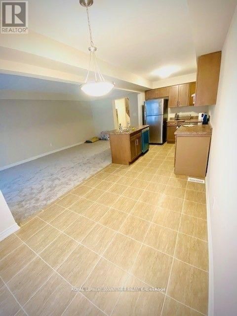 174 HERON STREET Image 7