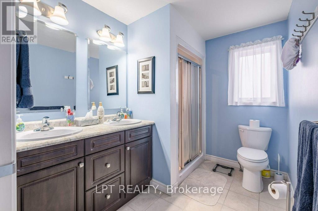 2 MERRILL DRIVE Image 17