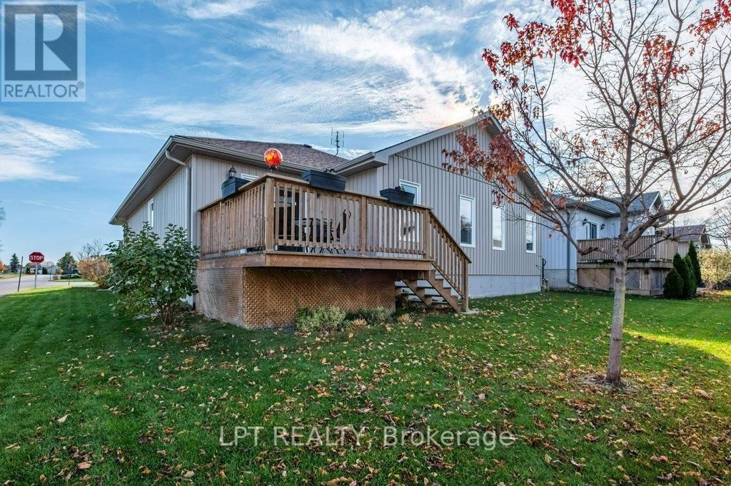2 MERRILL DRIVE Image 25