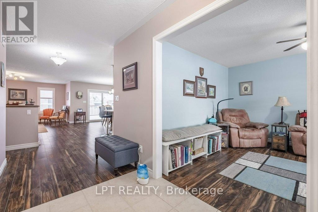 2 MERRILL DRIVE Image 4