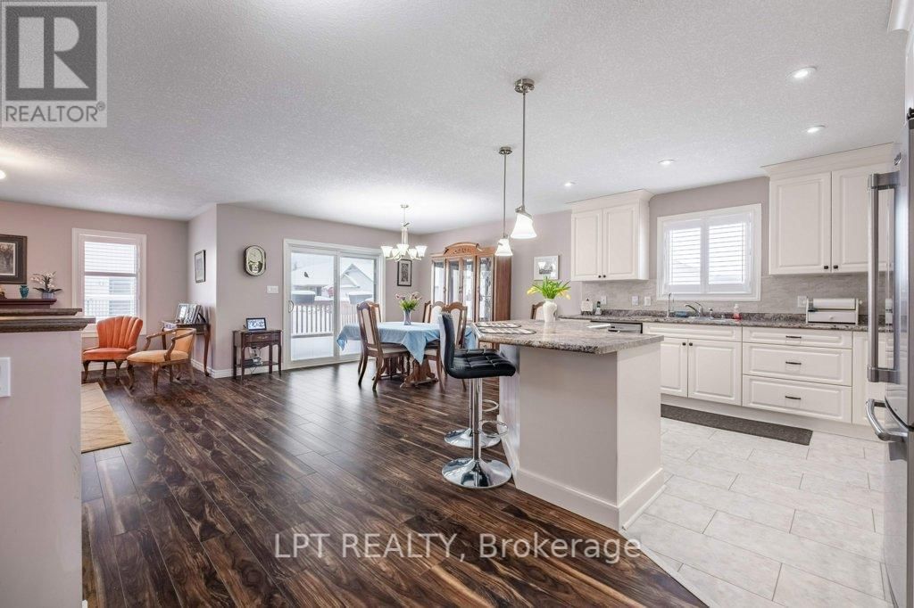 2 MERRILL DRIVE Image 9