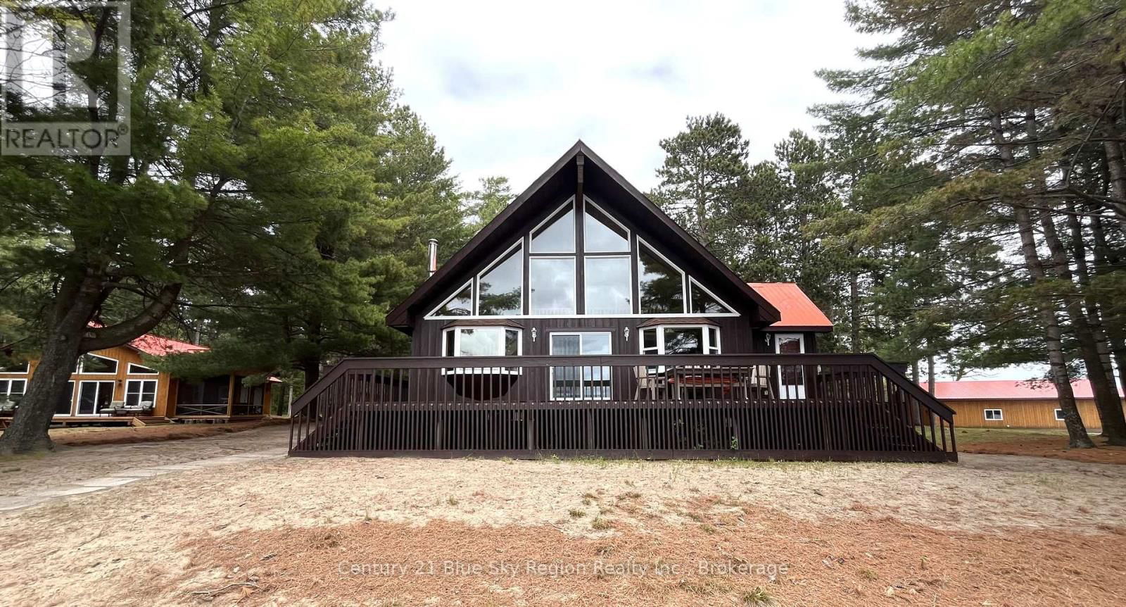 693 SANDY ISLAND ISLAND Image 3