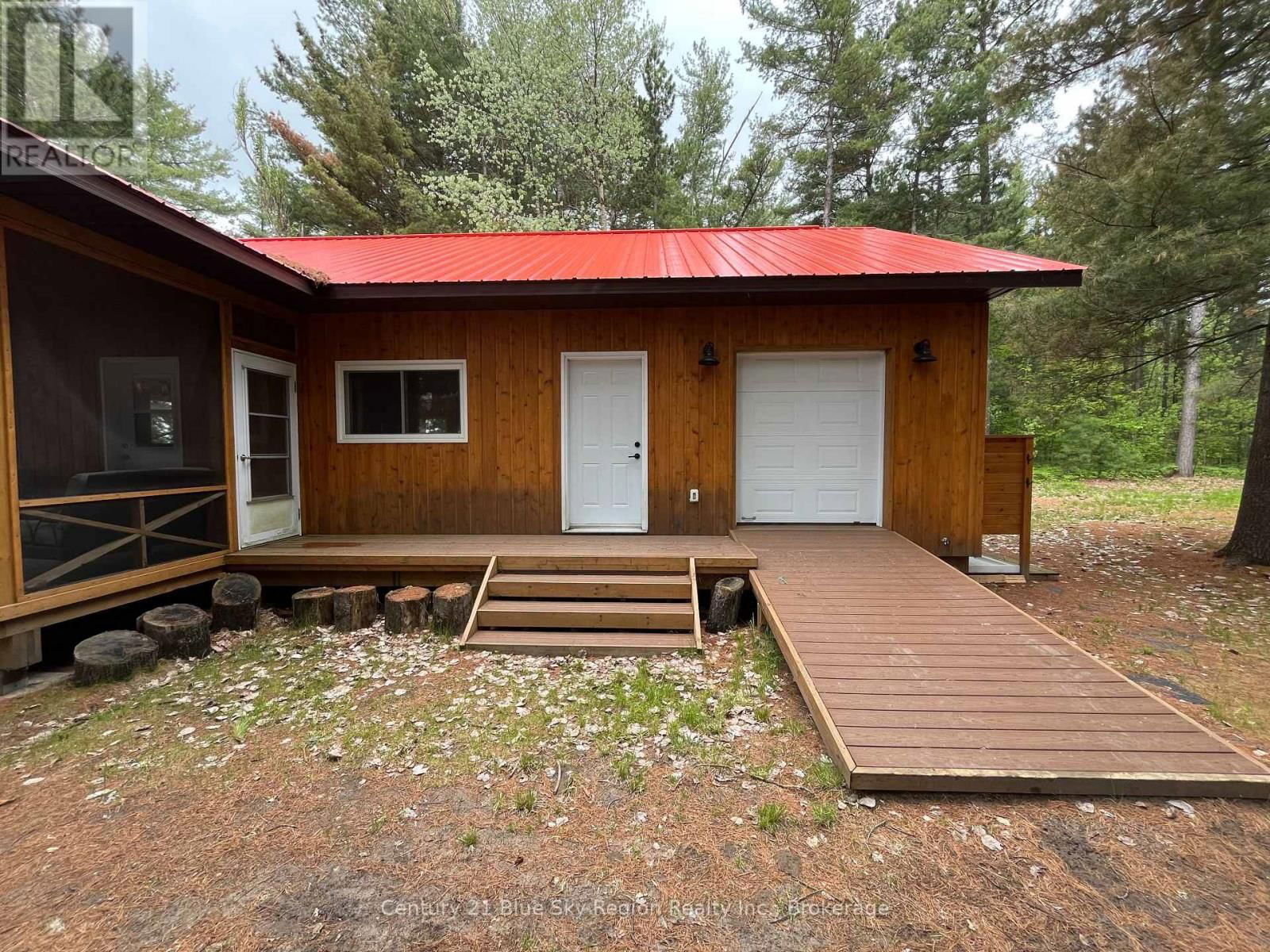 693 SANDY ISLAND ISLAND Image 32
