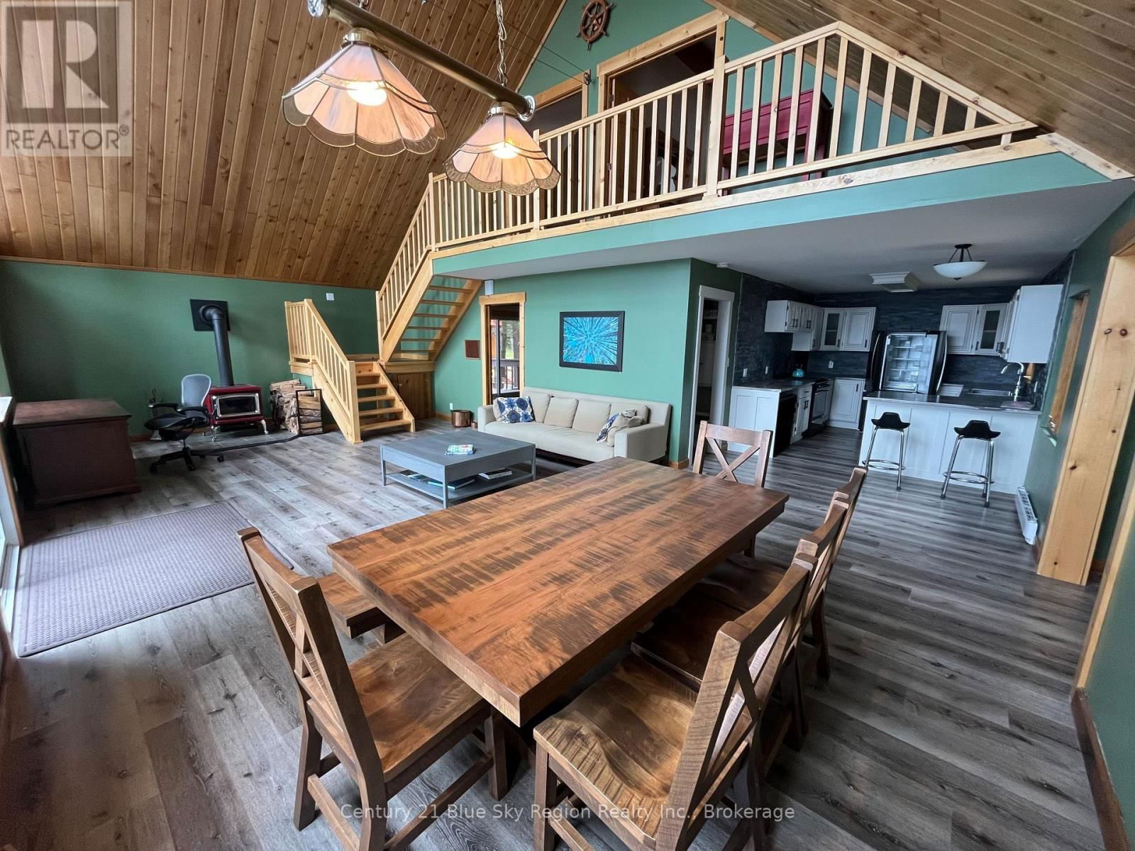 693 SANDY ISLAND ISLAND Image 9