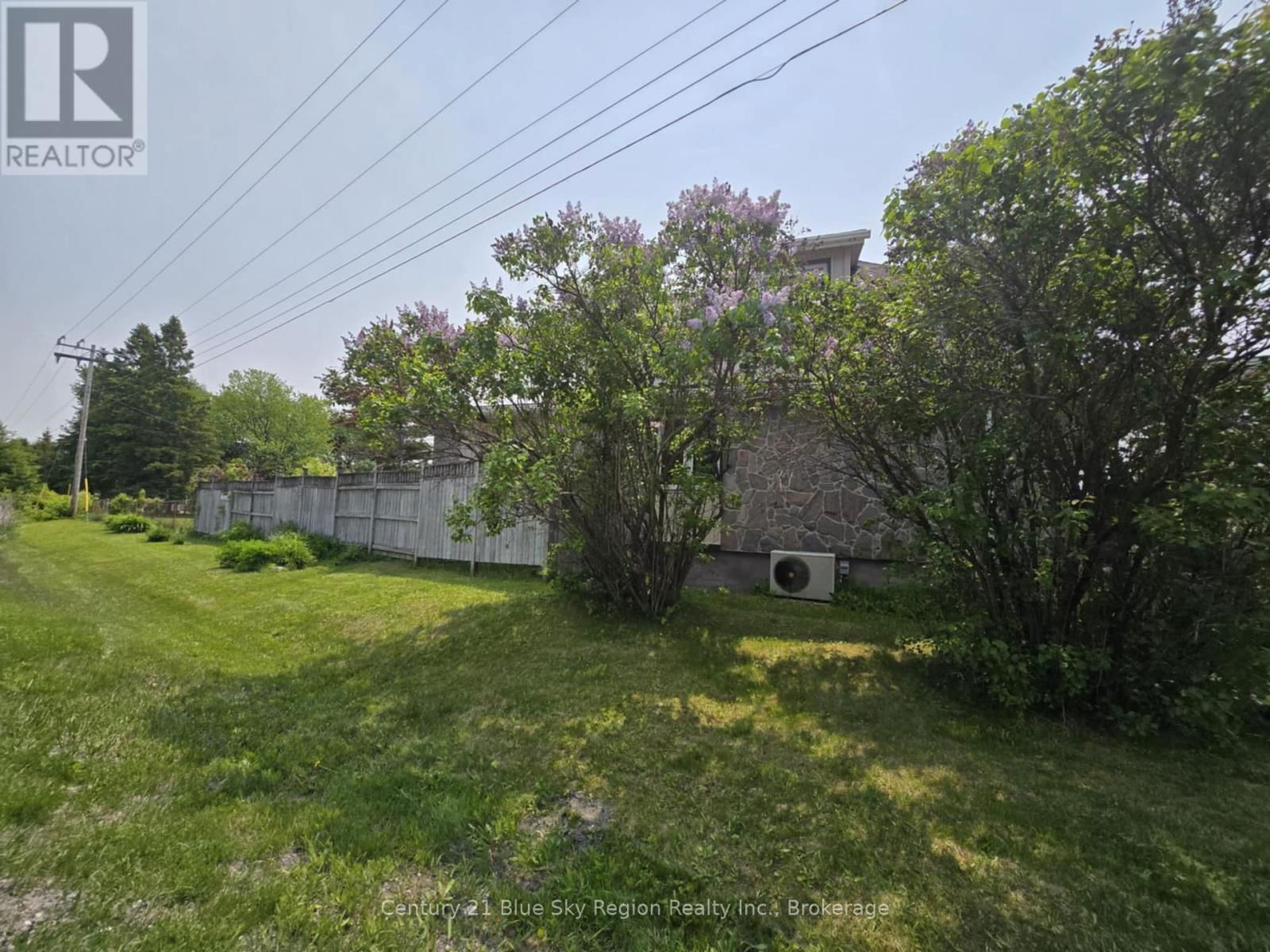 22 DUBEAU STREET Image 41