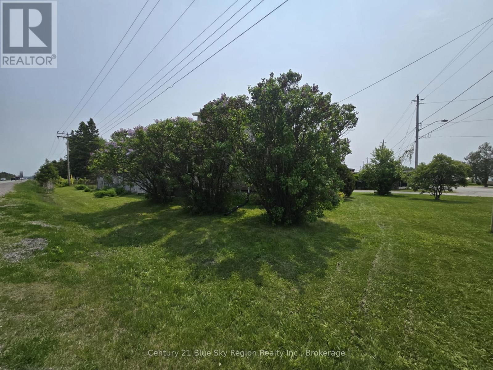 22 DUBEAU STREET Image 42