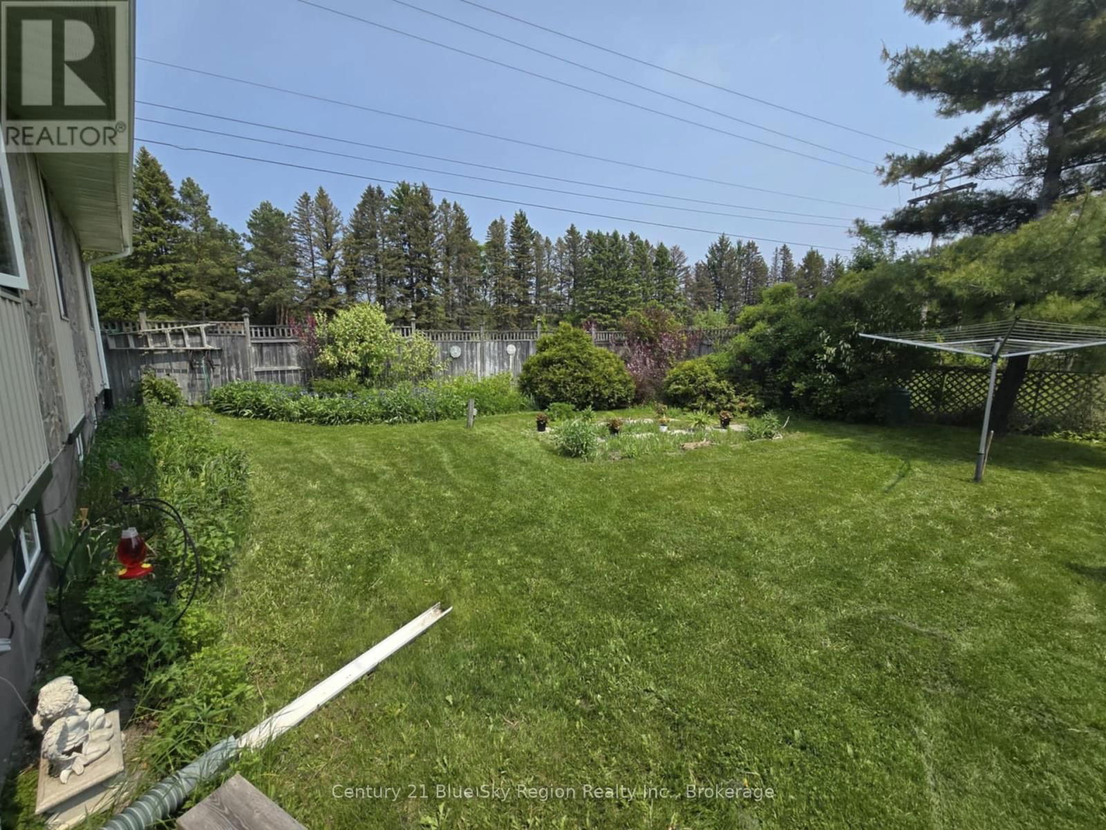 22 DUBEAU STREET Image 50