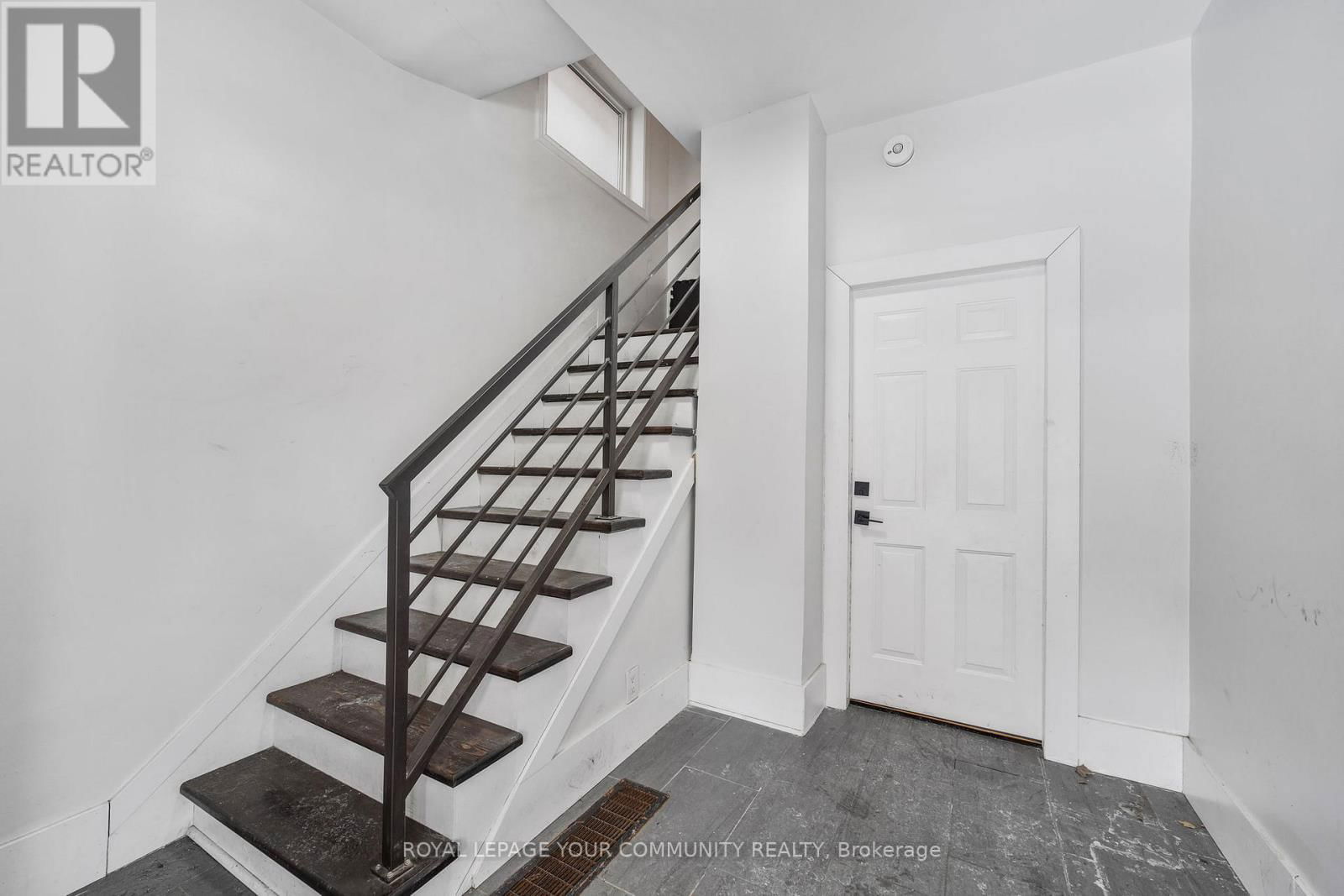 97 GARFIELD AVENUE SOUTH Image 3