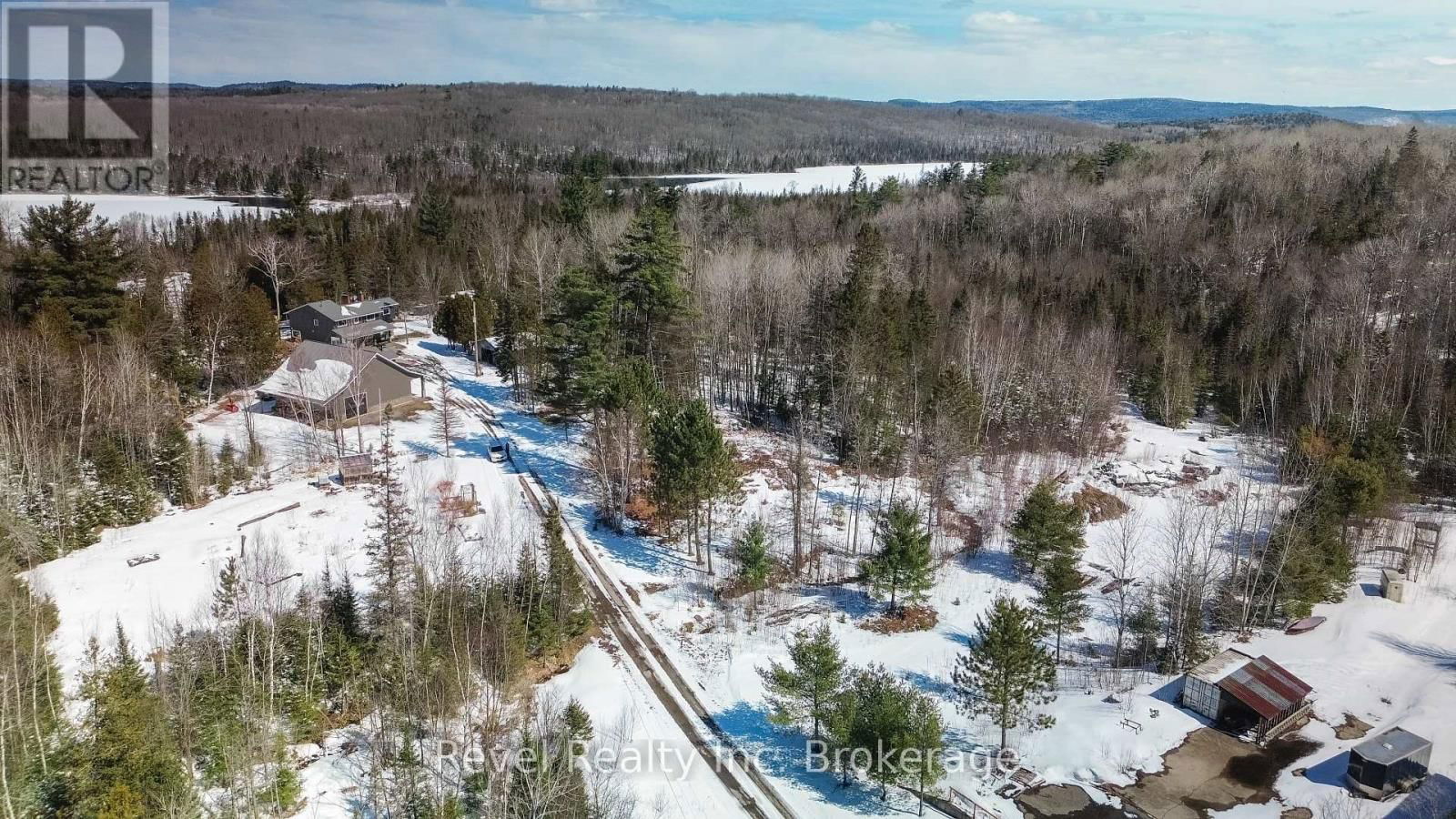 855 HIGHWAY 17 EAST Image 38