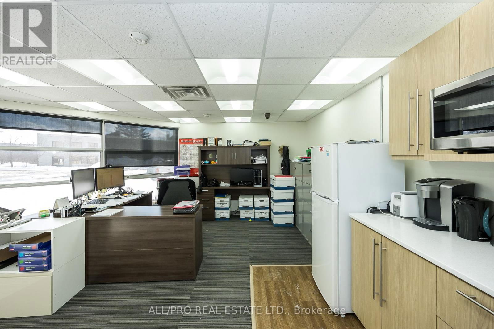 UNIT 1 - 1011 THOMAS SPRATT PLACE Image 6
