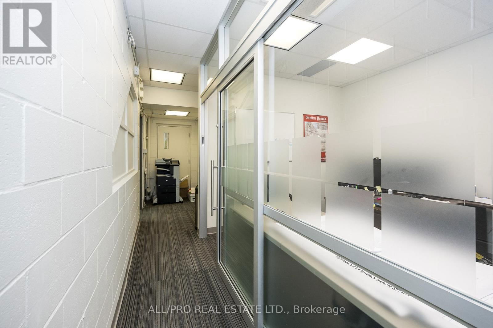 UNIT 1 - 1011 THOMAS SPRATT PLACE Image 7