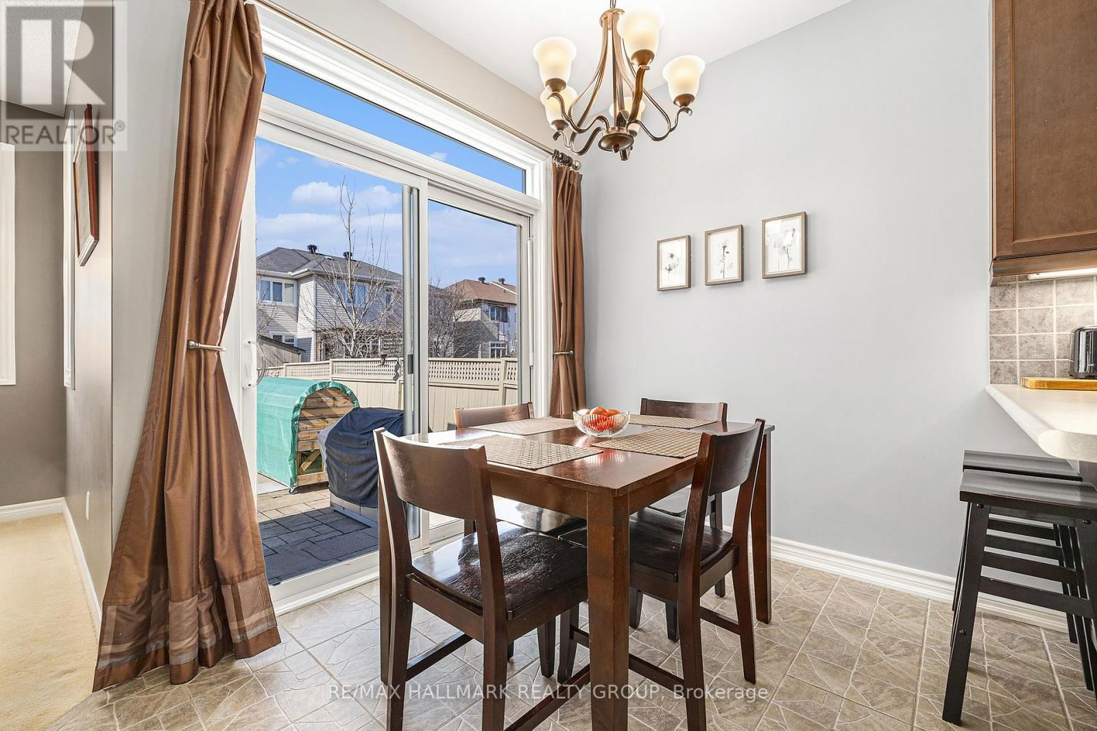 220 CELTIC RIDGE CRESCENT Image 13