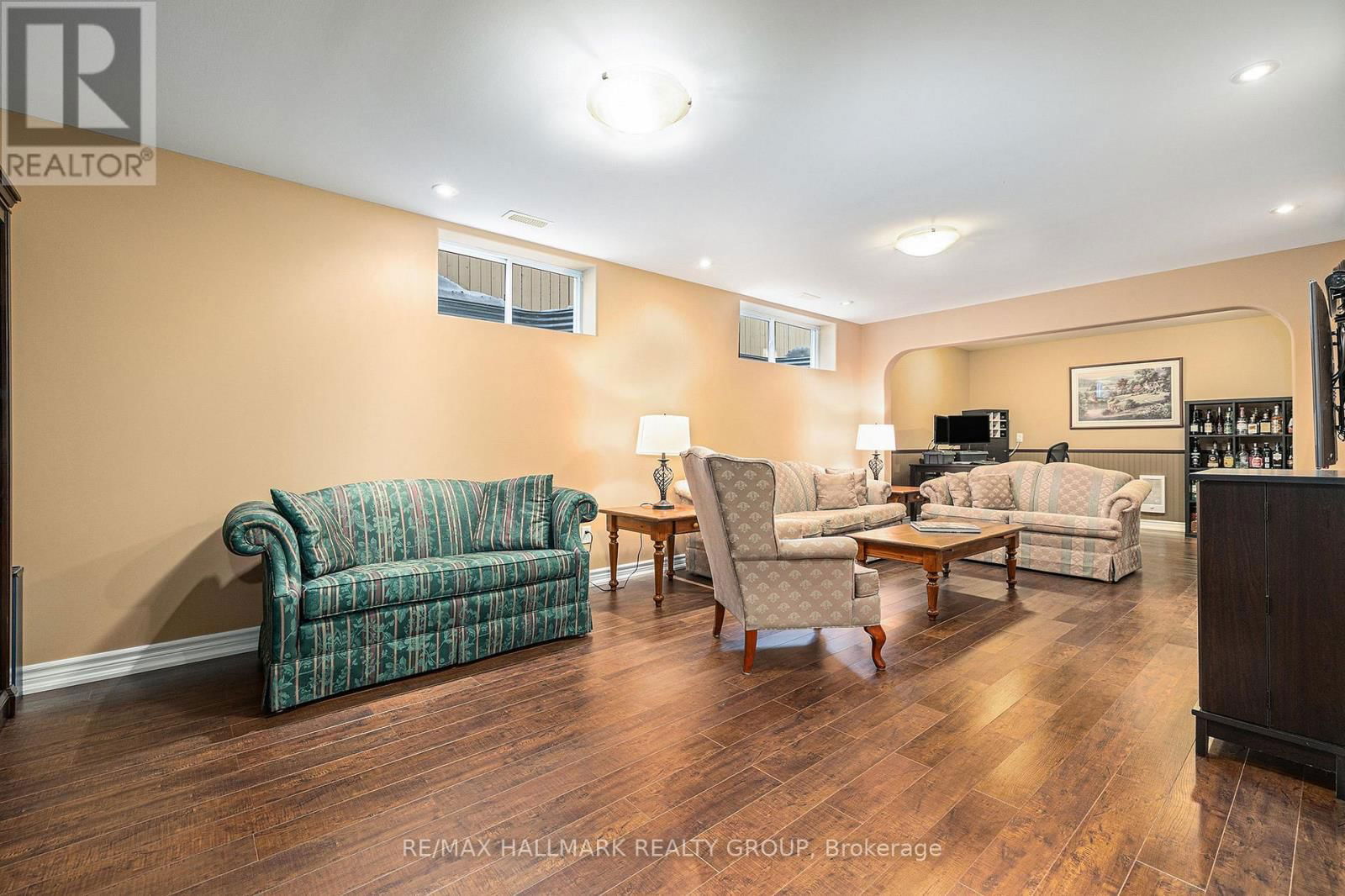 220 CELTIC RIDGE CRESCENT Image 27