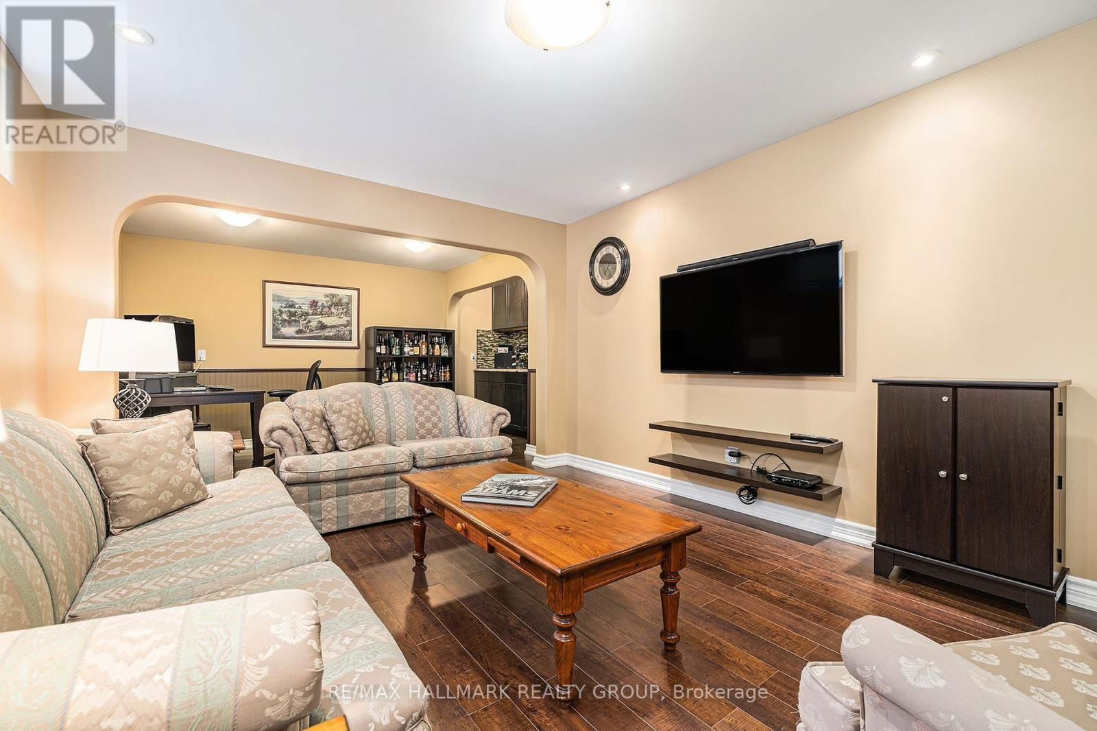 220 CELTIC RIDGE CRESCENT Image 28