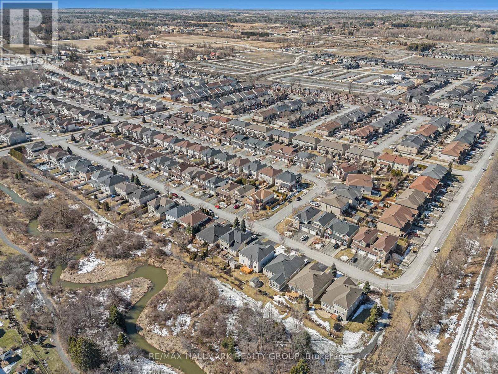 220 CELTIC RIDGE CRESCENT Image 41