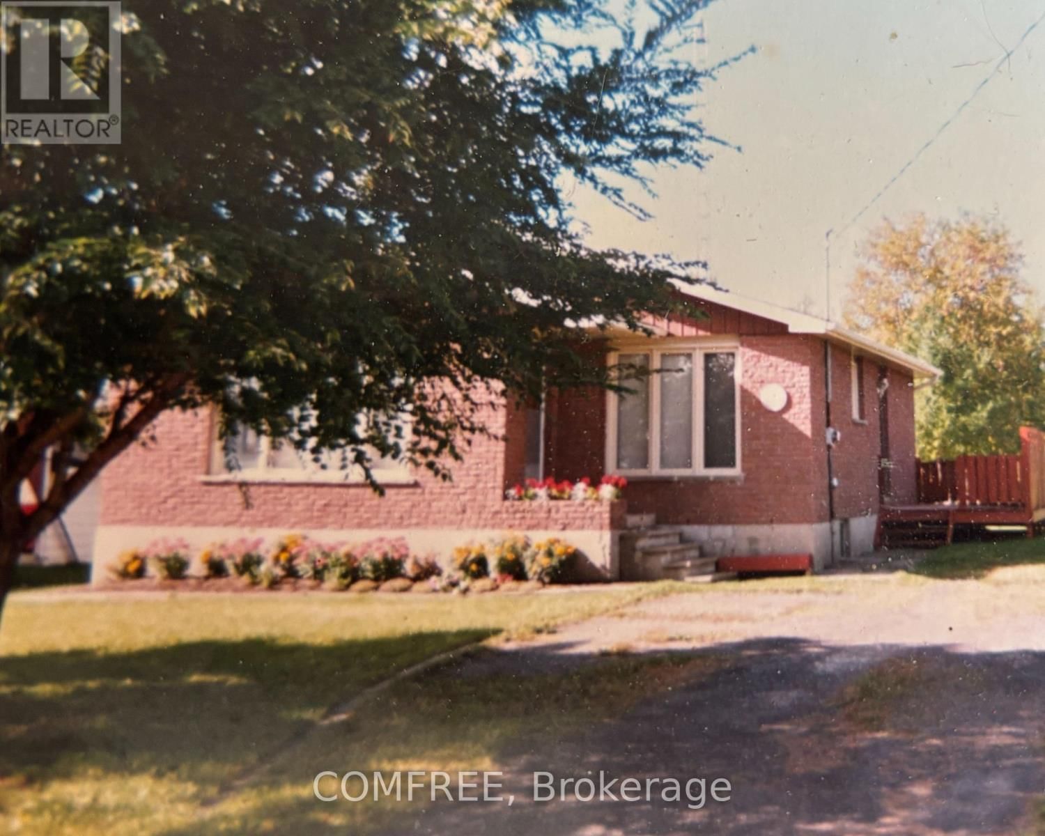 8770 BANK STREET Image 27