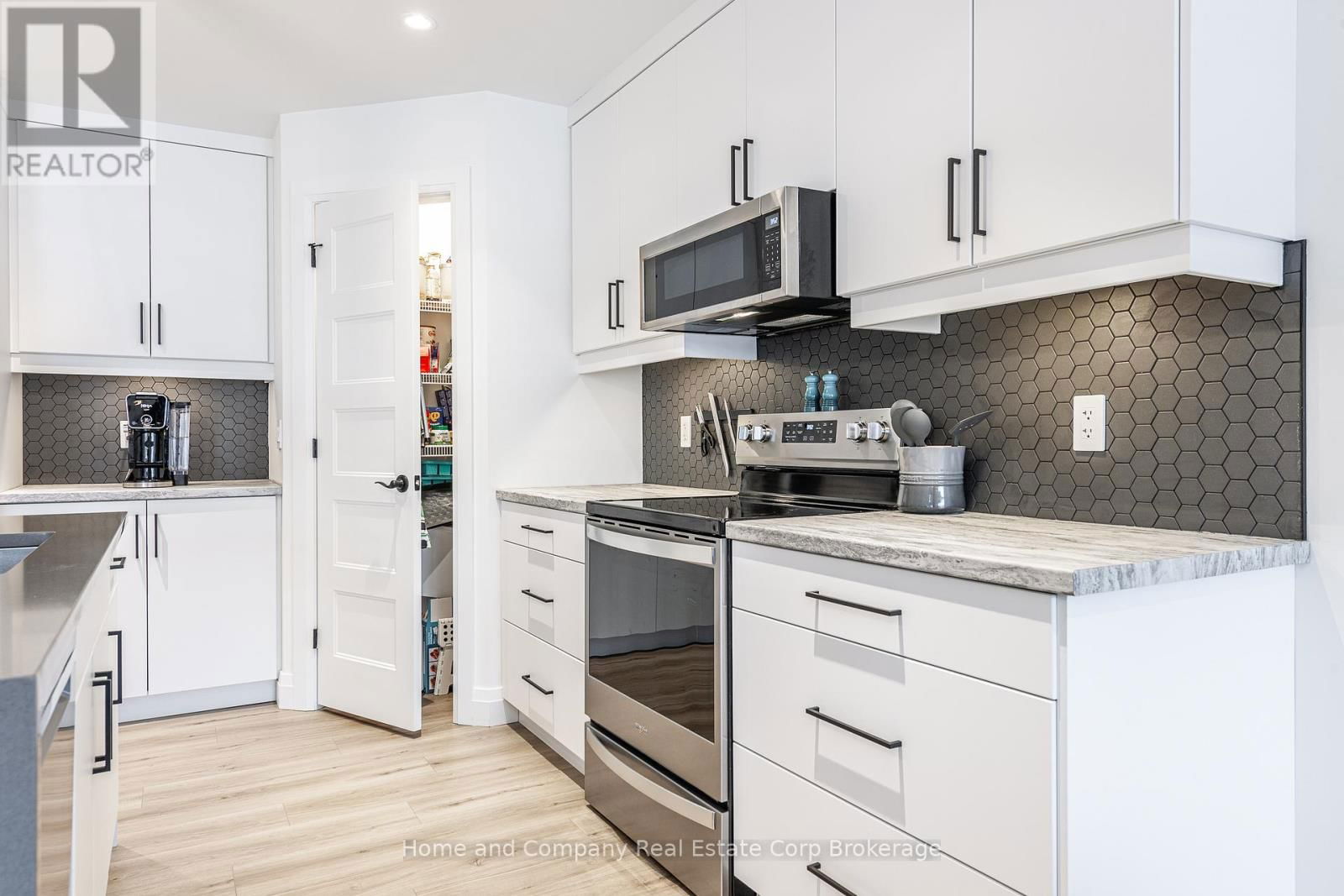 169 HOOPER STREET Image 14