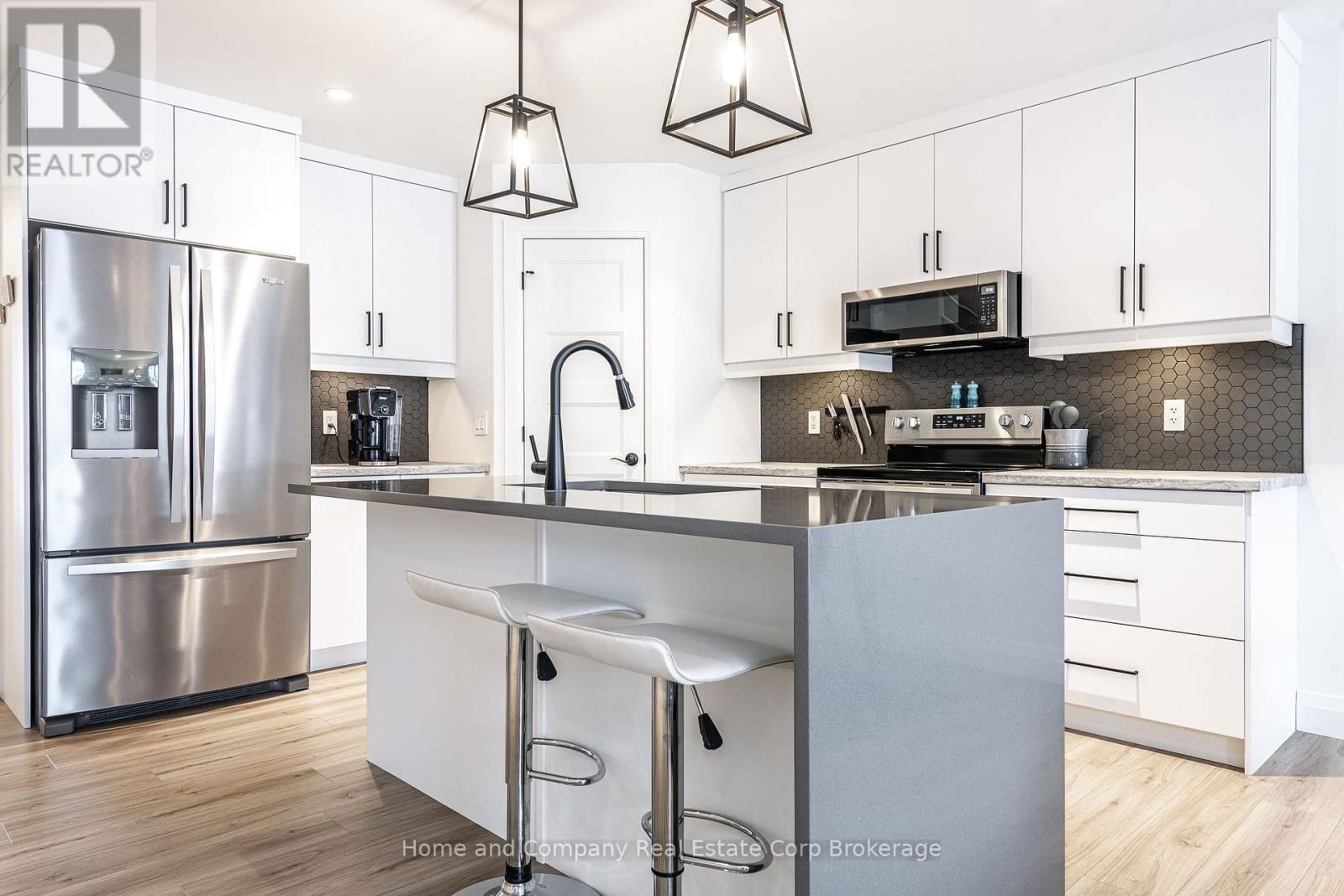 169 HOOPER STREET Image 8