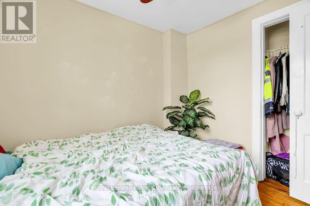 104 NEEVE STREET Image 19
