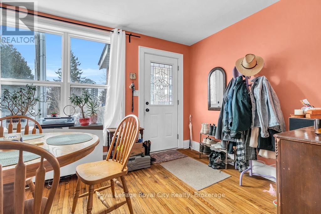 104 NEEVE STREET Image 6