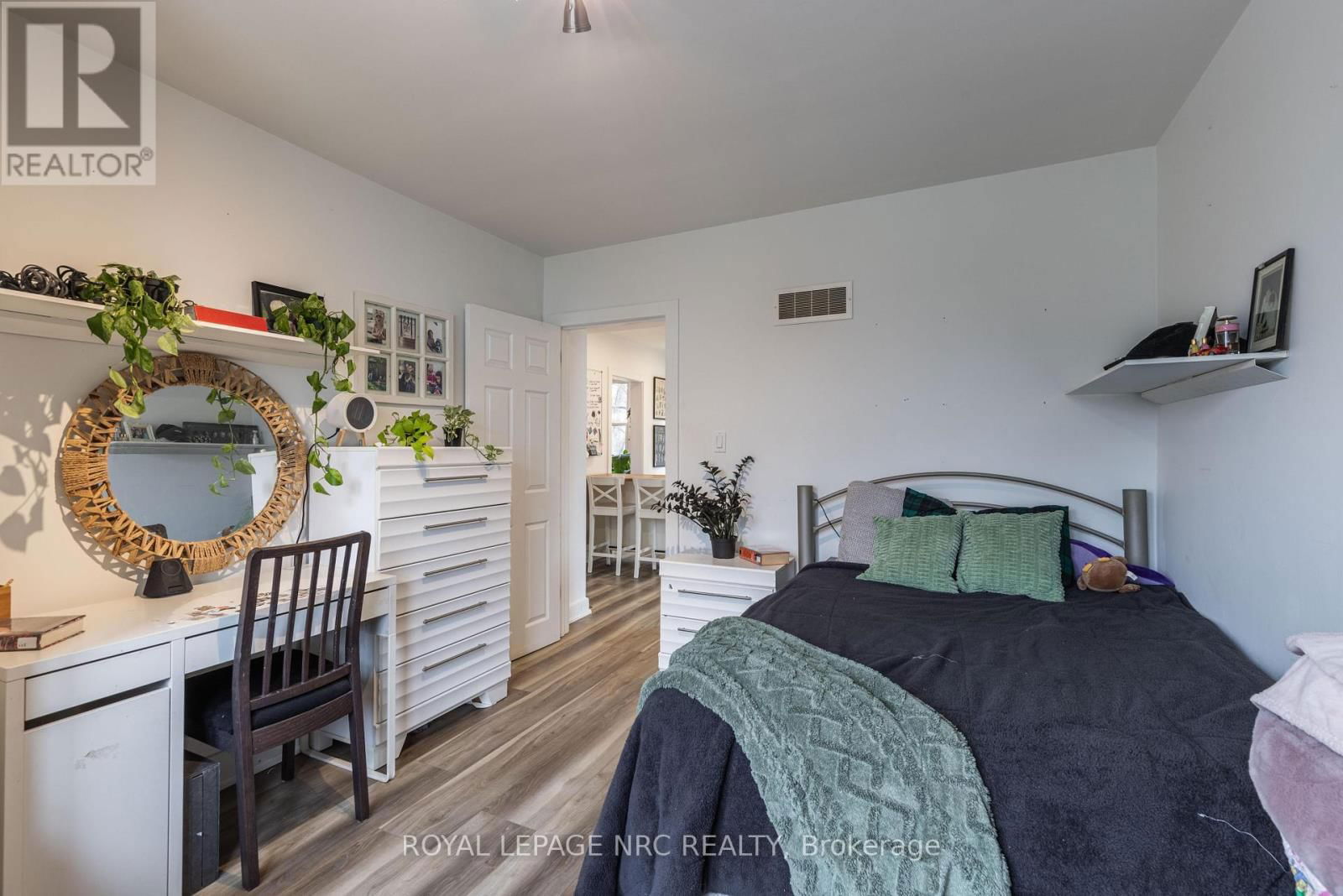 9 MCDONALD STREET Image 14