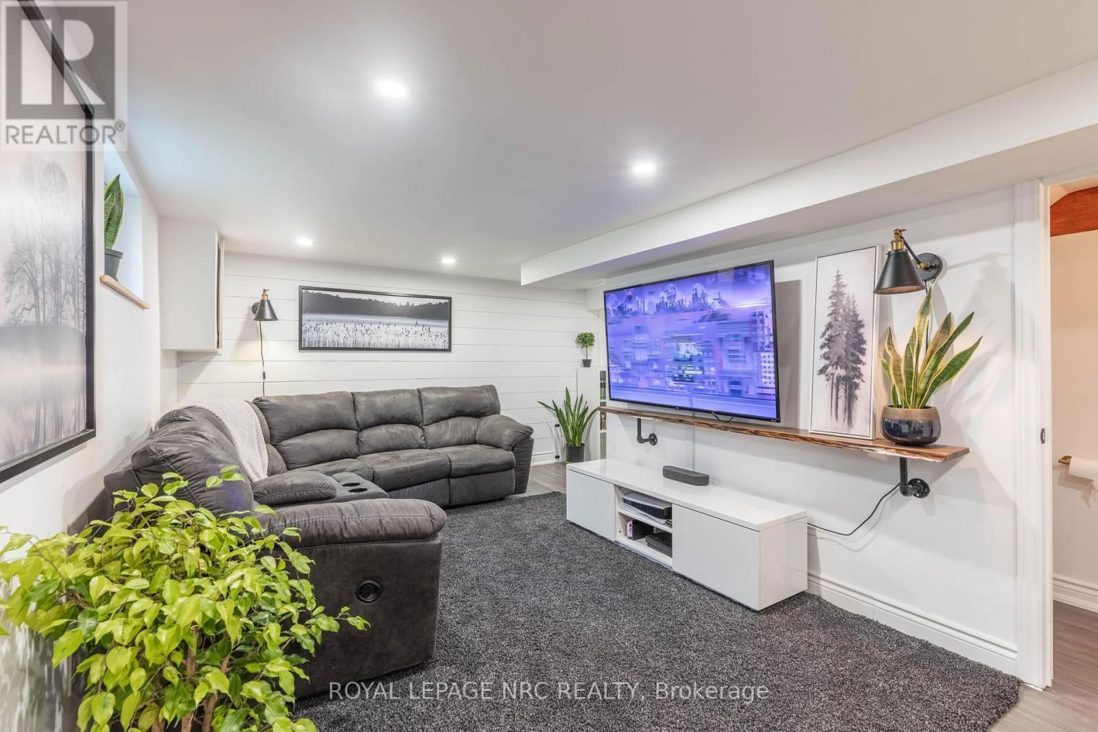 9 MCDONALD STREET Image 24