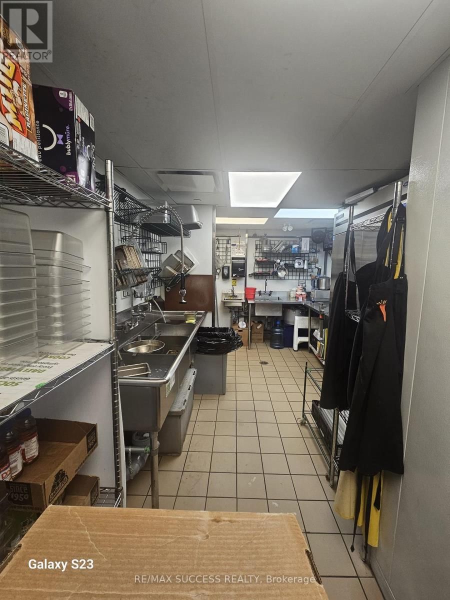 110 KING STREET EAST Image 16