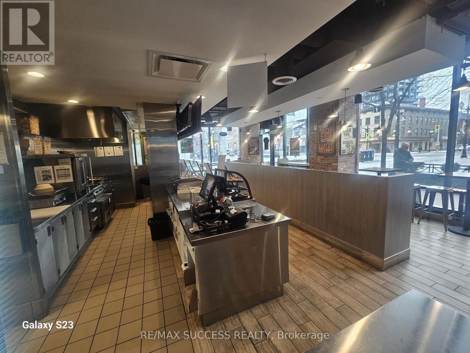 110 KING STREET EAST Image 8