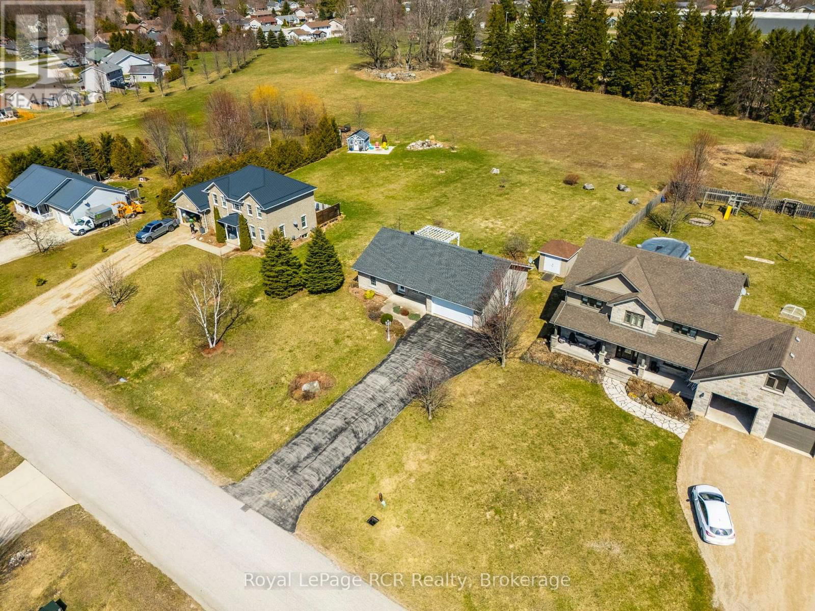 87 HEATHER LYNN BOULEVARD Image 28