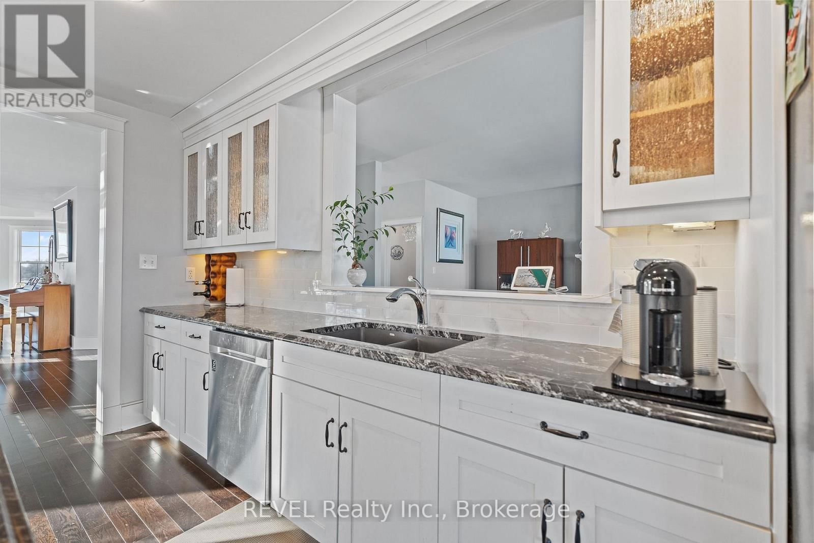 2378 NORTH SHORE DRIVE Image 12