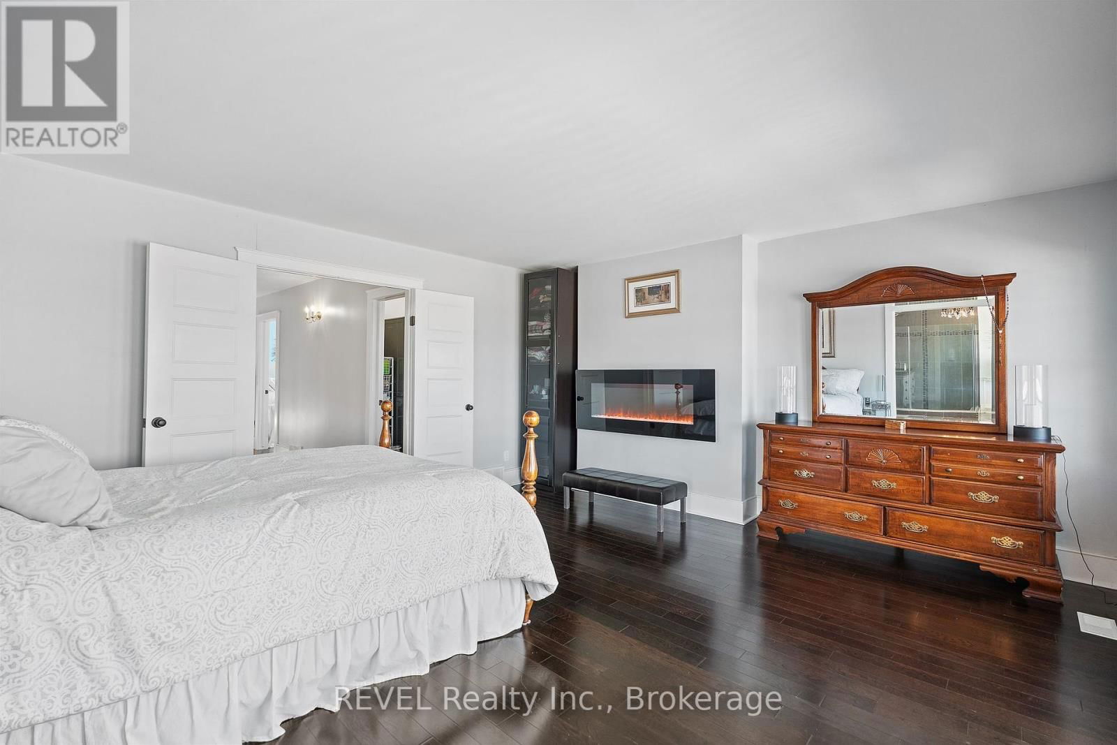 2378 NORTH SHORE DRIVE Image 24