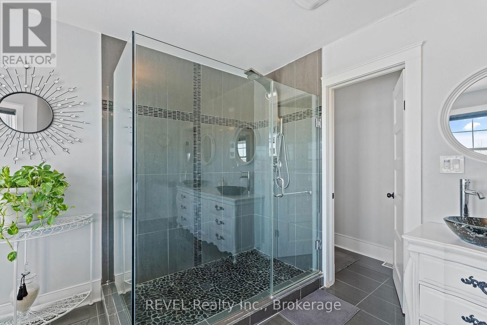 2378 NORTH SHORE DRIVE Image 28