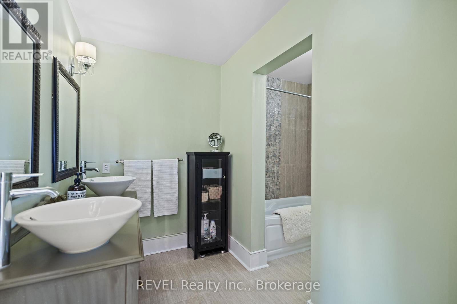 2378 NORTH SHORE DRIVE Image 33