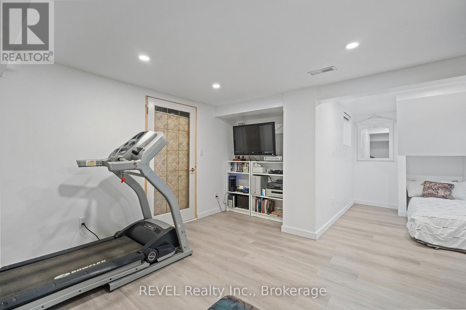 2378 NORTH SHORE DRIVE Image 39