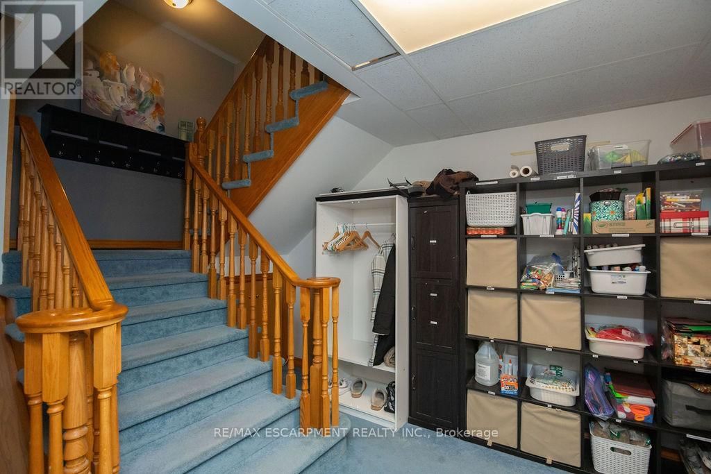 144 WILSON STREET EAST Image 36
