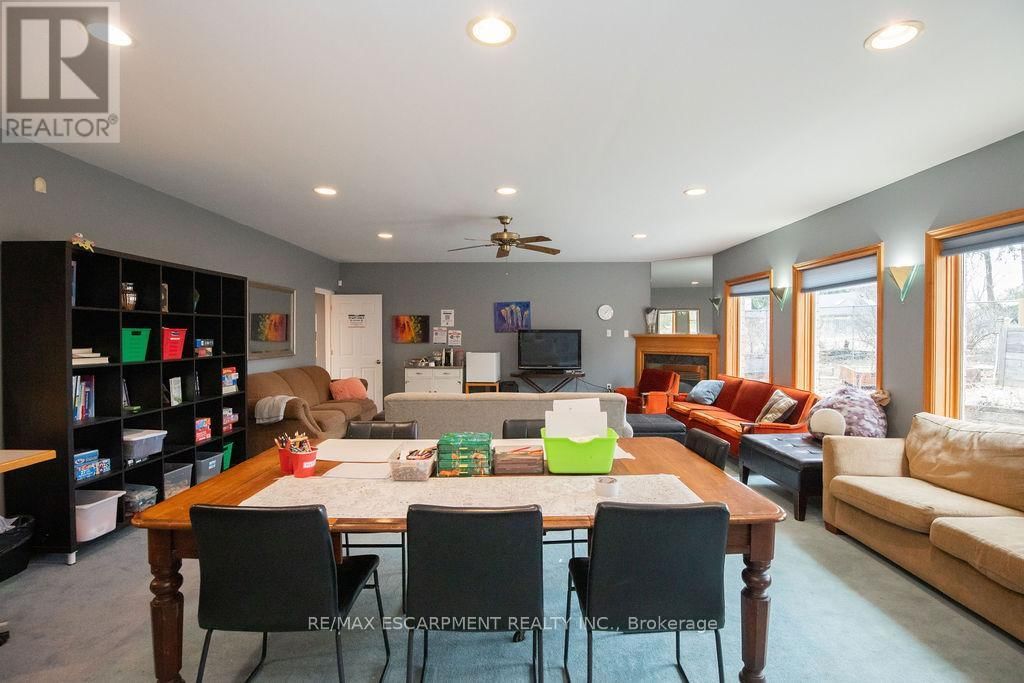 144 WILSON STREET EAST Image 43