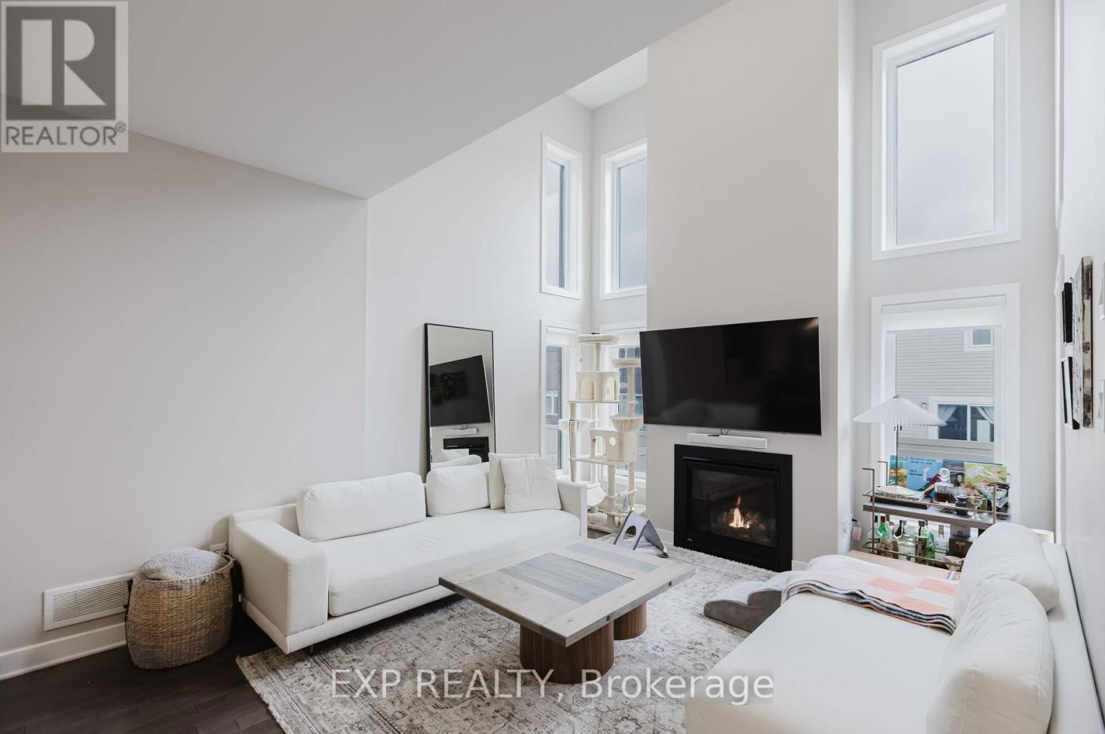 726 TWIST WAY Image 18
