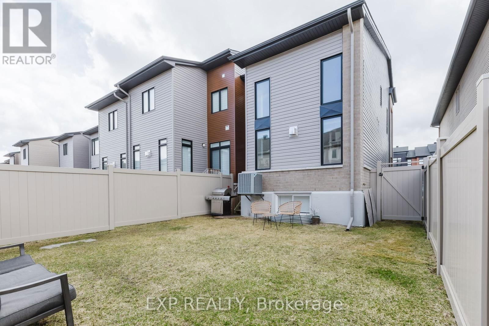 726 TWIST WAY Image 32