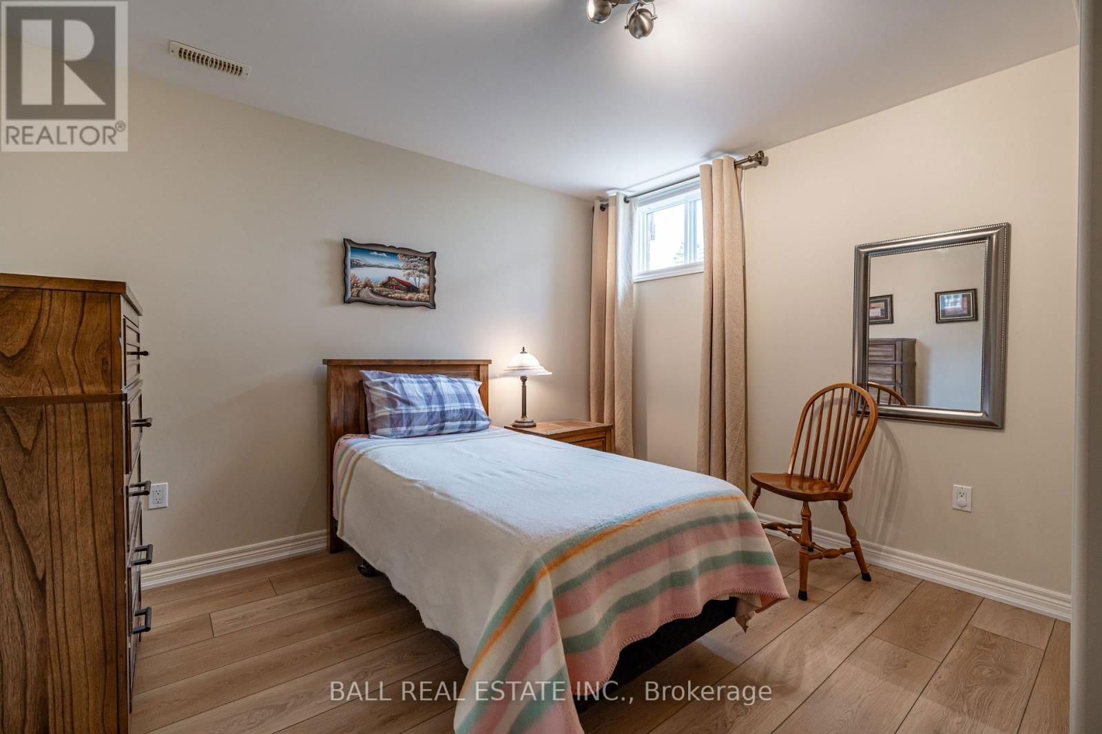 168 BICK STREET Image 29