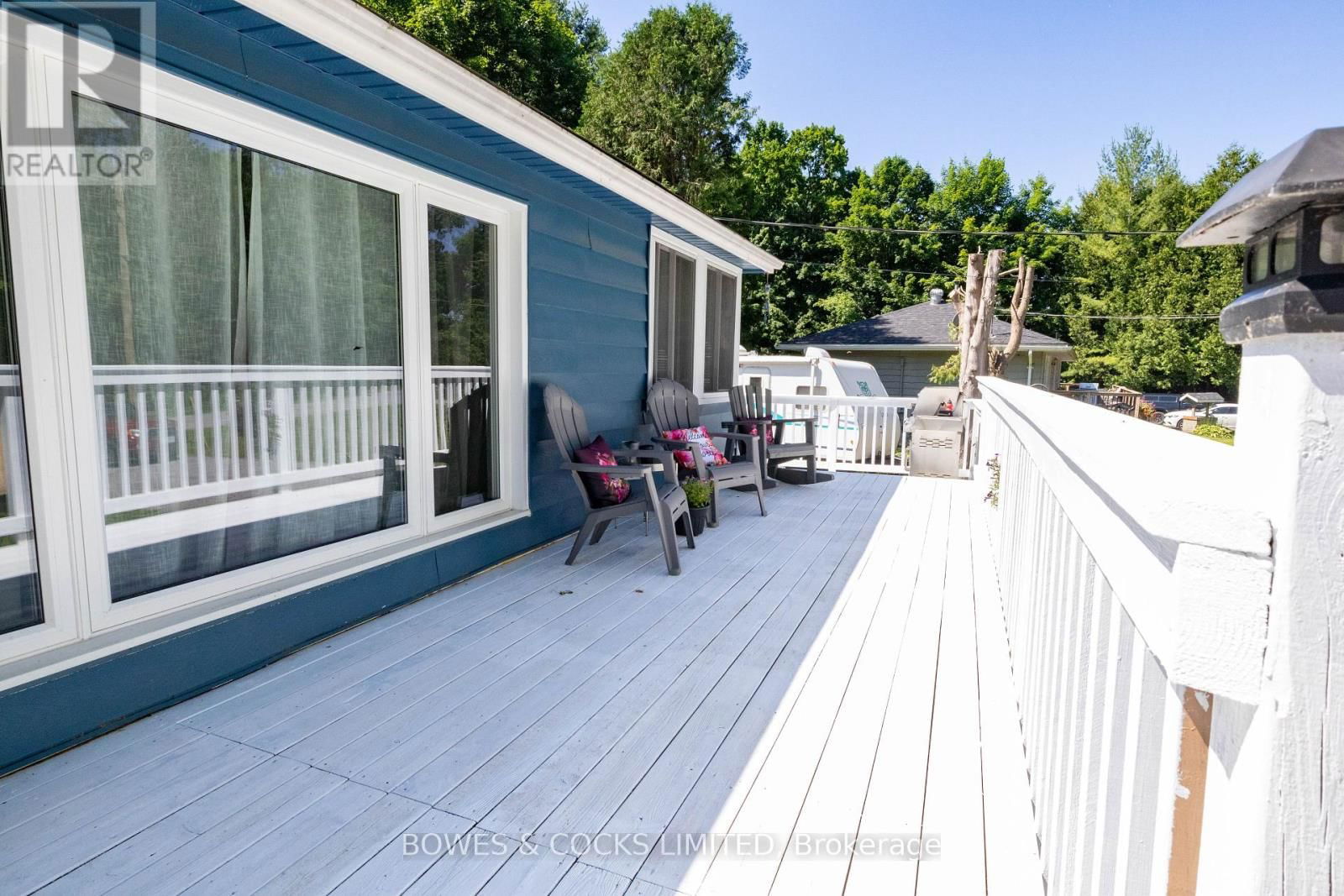 1545 WESTVIEW CRESCENT Image 36