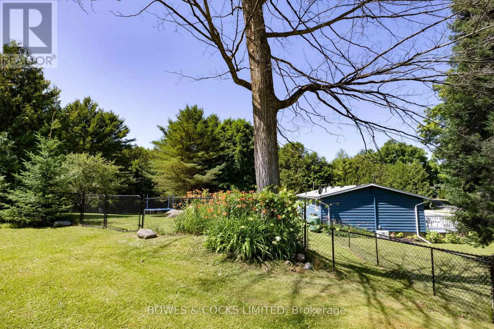 1545 WESTVIEW CRESCENT Image 41