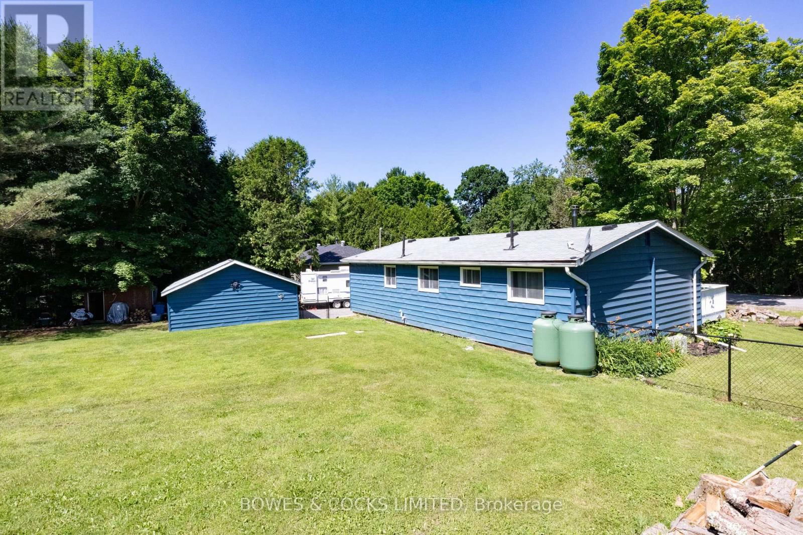 1545 WESTVIEW CRESCENT Image 43