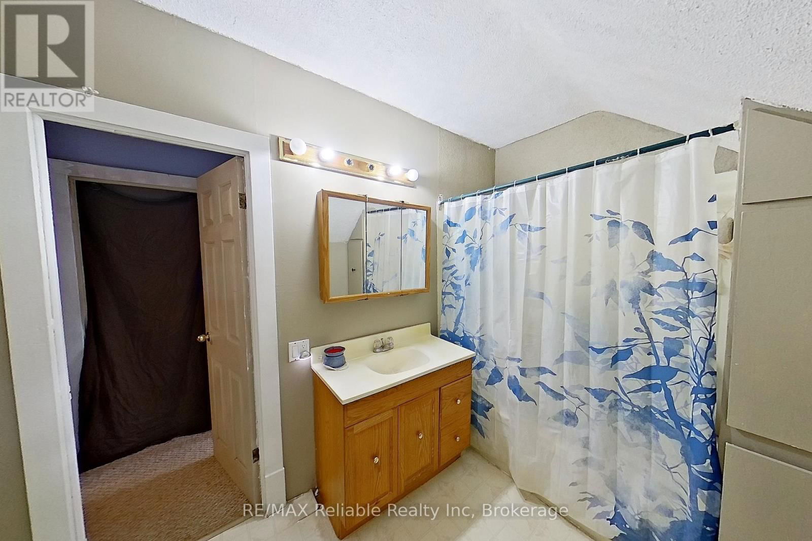 40323 HURON ROAD Image 39