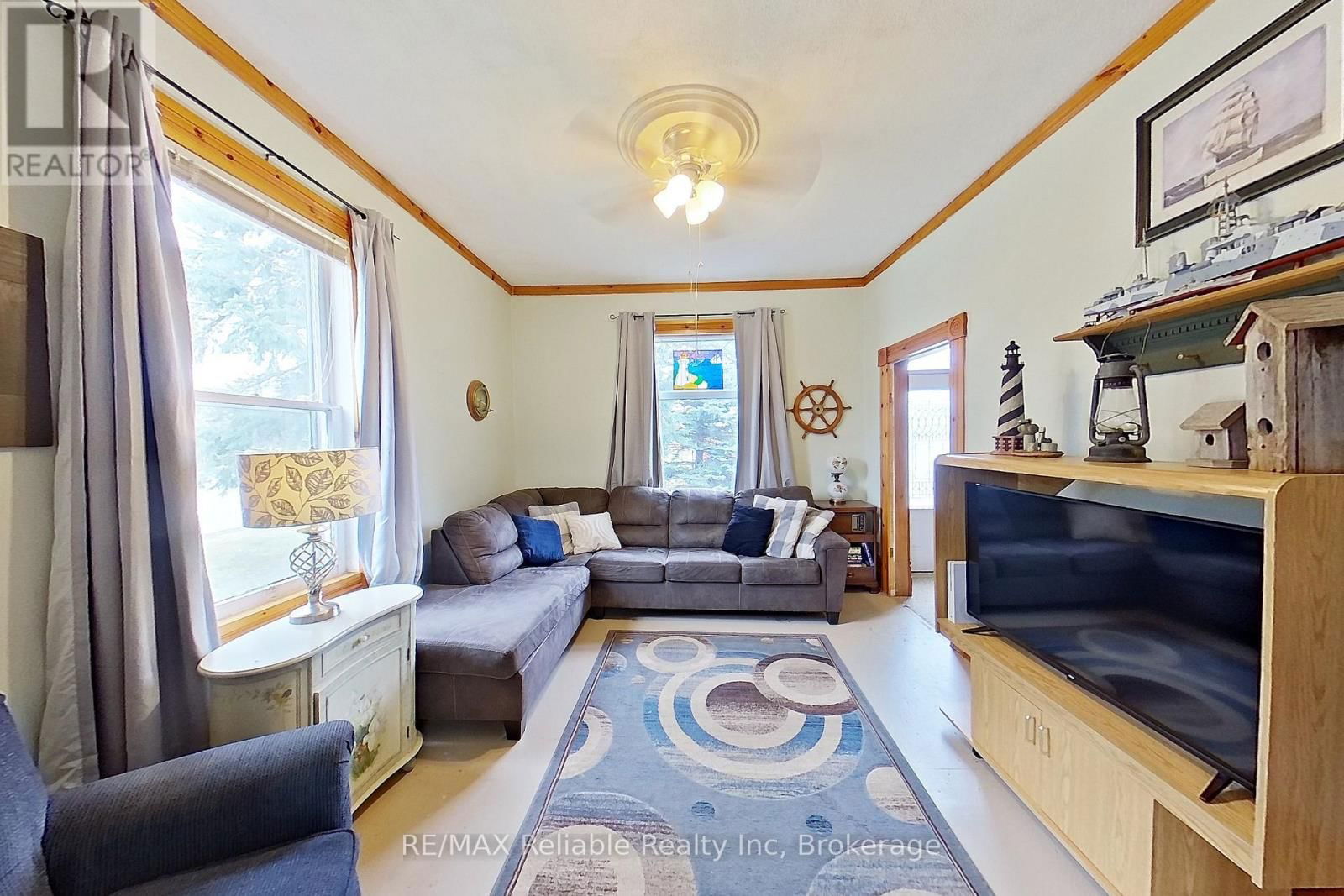 40323 HURON ROAD Image 9