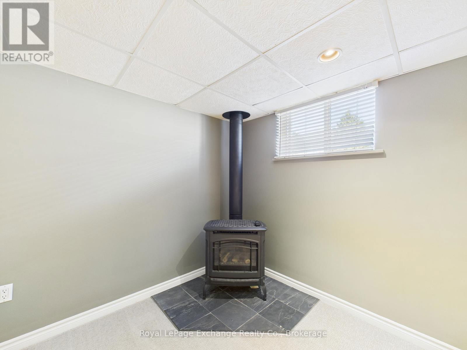 172 PARK DRIVE Image 33