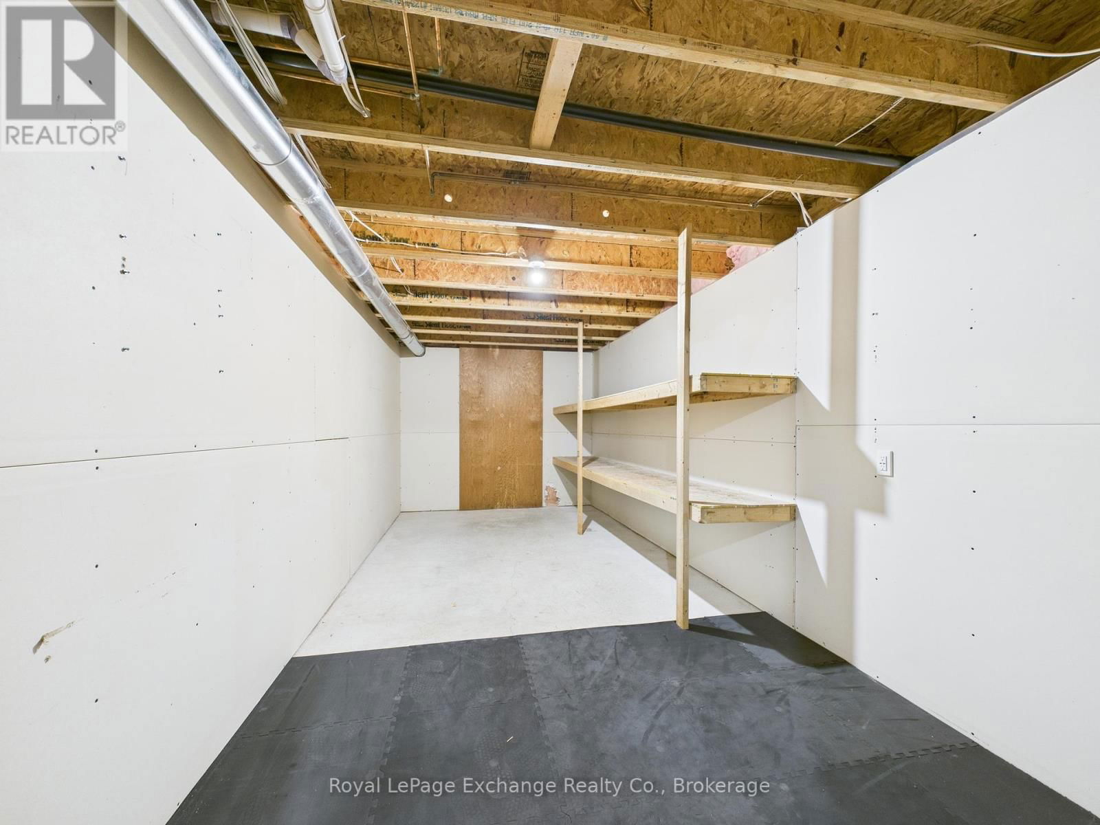 172 PARK DRIVE Image 35
