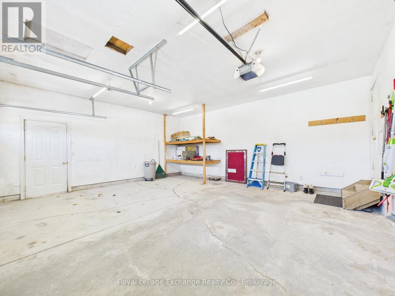 172 PARK DRIVE Image 40