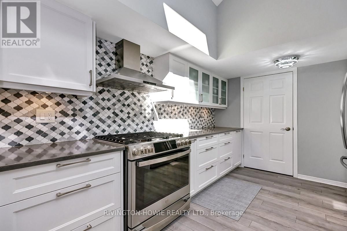 36 ROBSON COURT Image 14