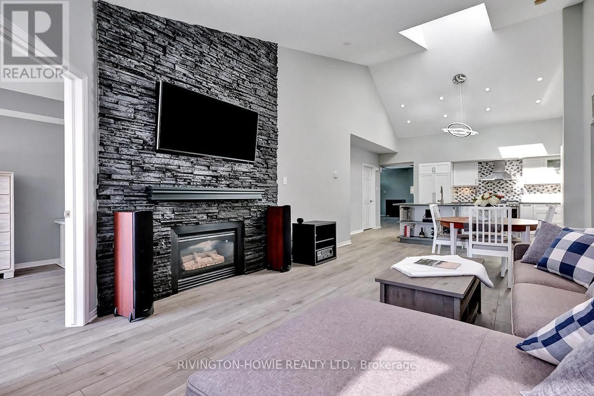 36 ROBSON COURT Image 7