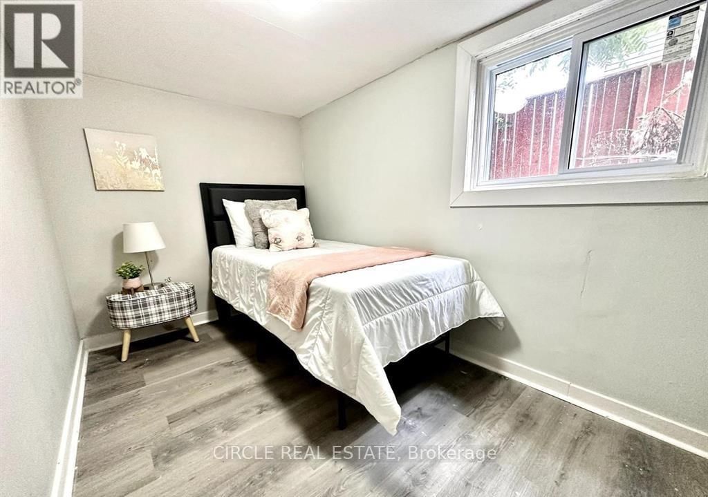 273 QUEEN STREET Image 21